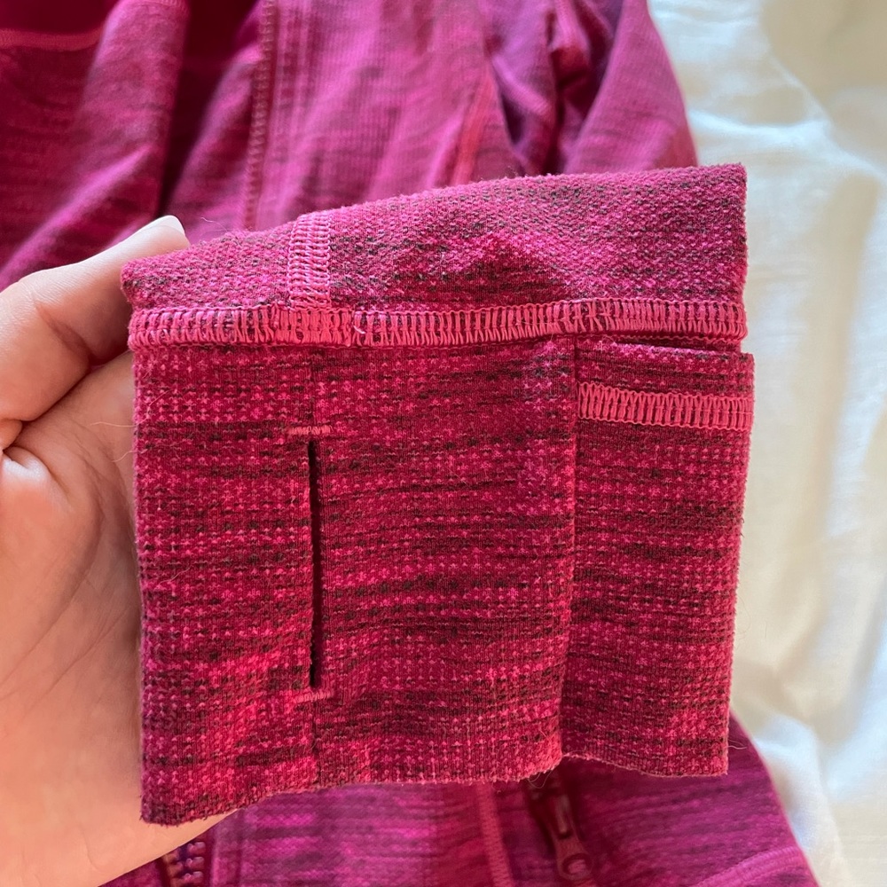 Pink lululemon jacket - Picture 4 of 5